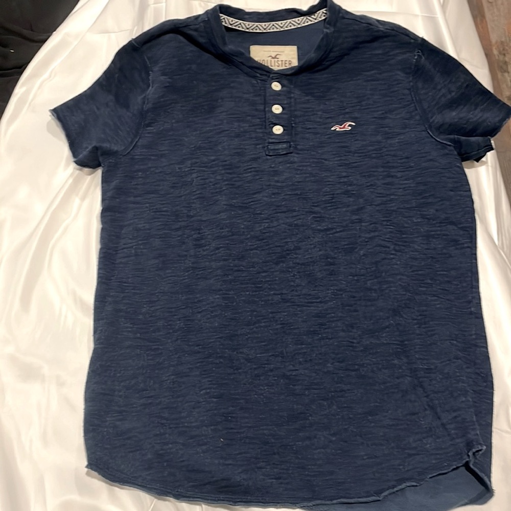 Youth small Hollister shirt.